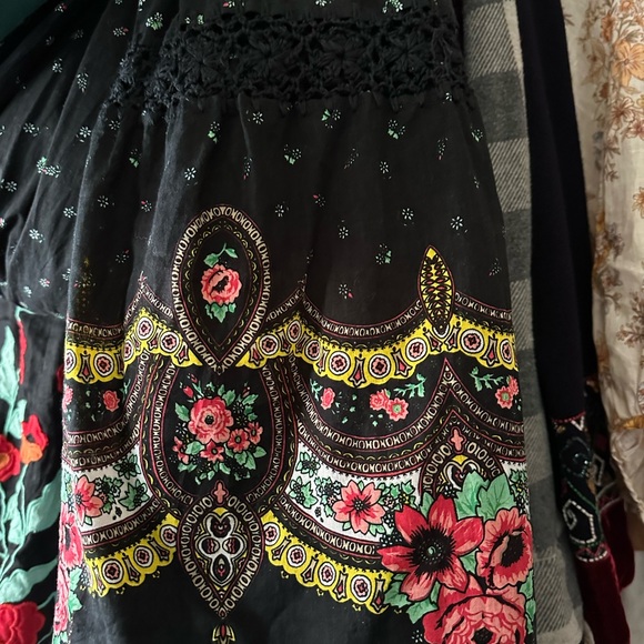 Chasing unicorns size small ✨ - Picture 5 of 5